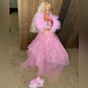 1988 vintage Super Star Barbie + RARE star on ice super star Barbie fashion